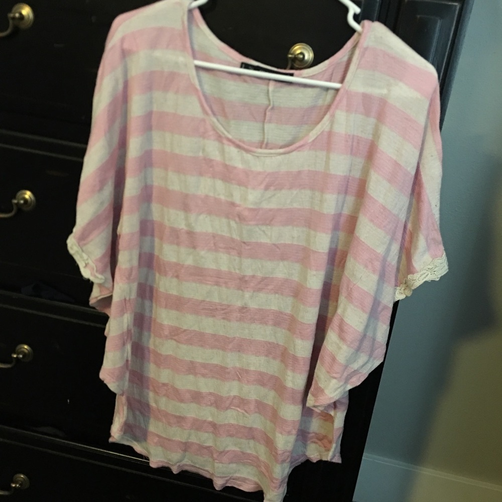 Maurice’s shirt